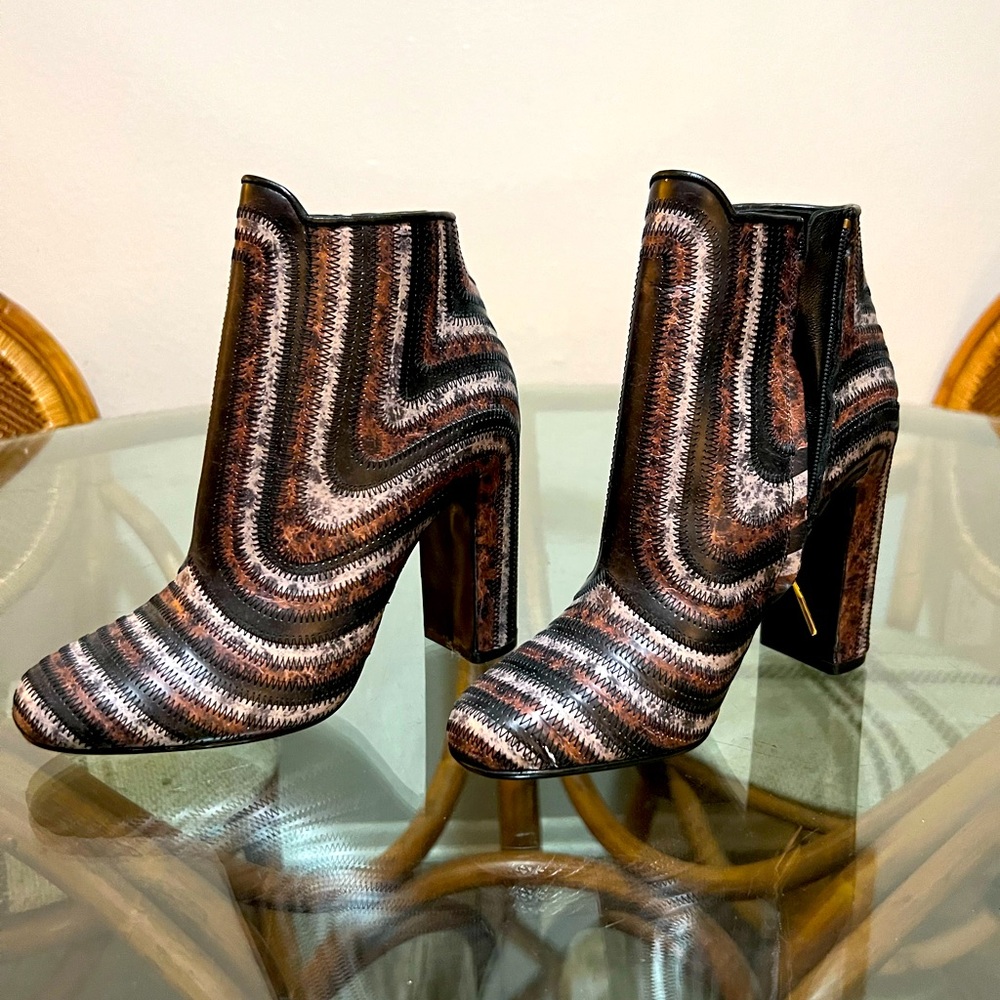 Size 6 high heels MADE IN ITALY SALVATORE FERRAGAMO